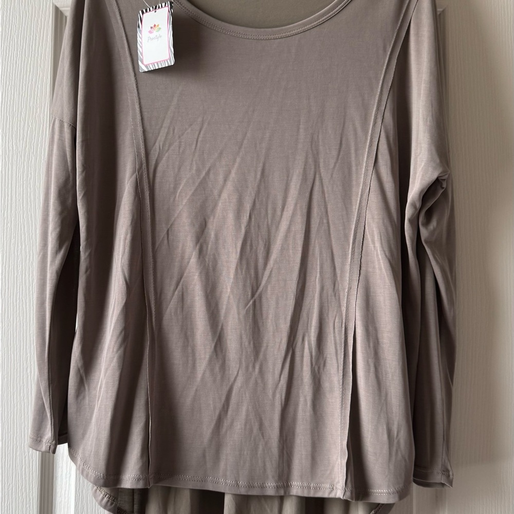 Long Sleeve Taupe Top. NWOT & Part of 5 for $40